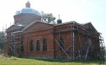 Свято-Покровский храм - находится в соседнем селе Волковичи.