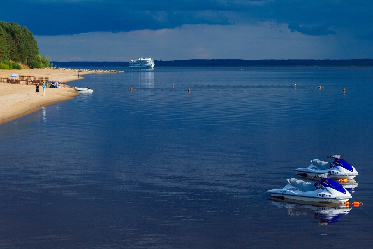 "Рыбинское море"