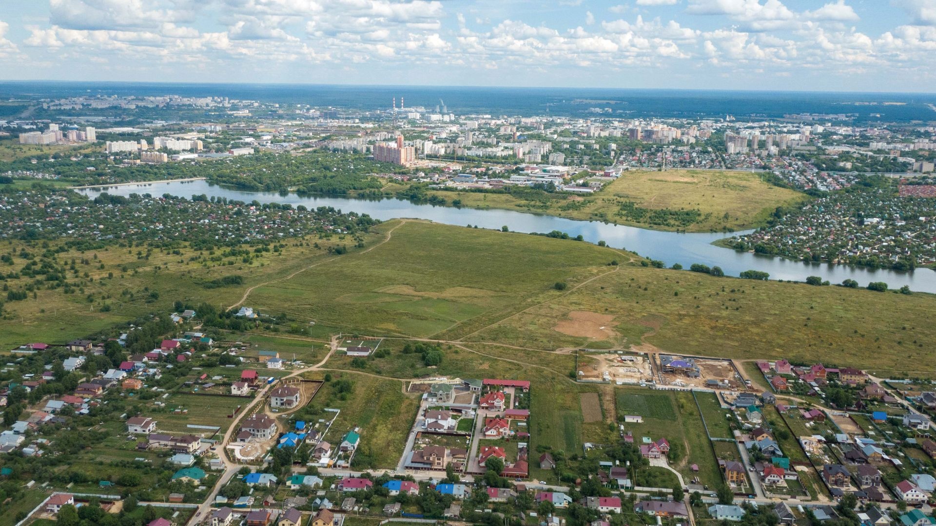 Расположение